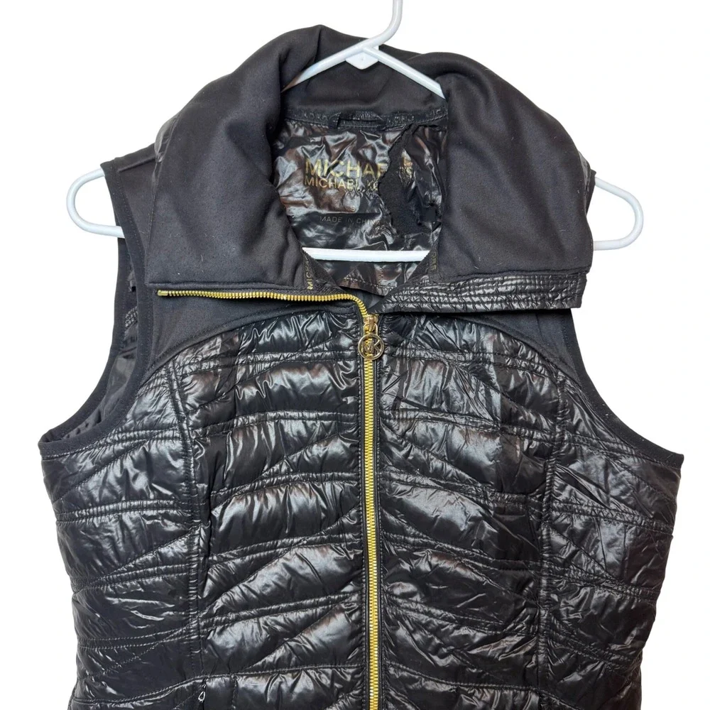 Michael Kors Womens Black Quilted Puffer Vest Gold Logo Zipper Collar Size Small